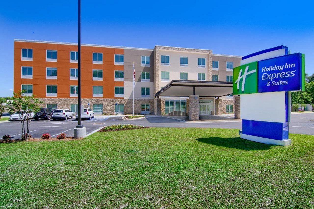 Holiday Inn Express & Suites Mobile - University Area By Ihg Экстерьер фото