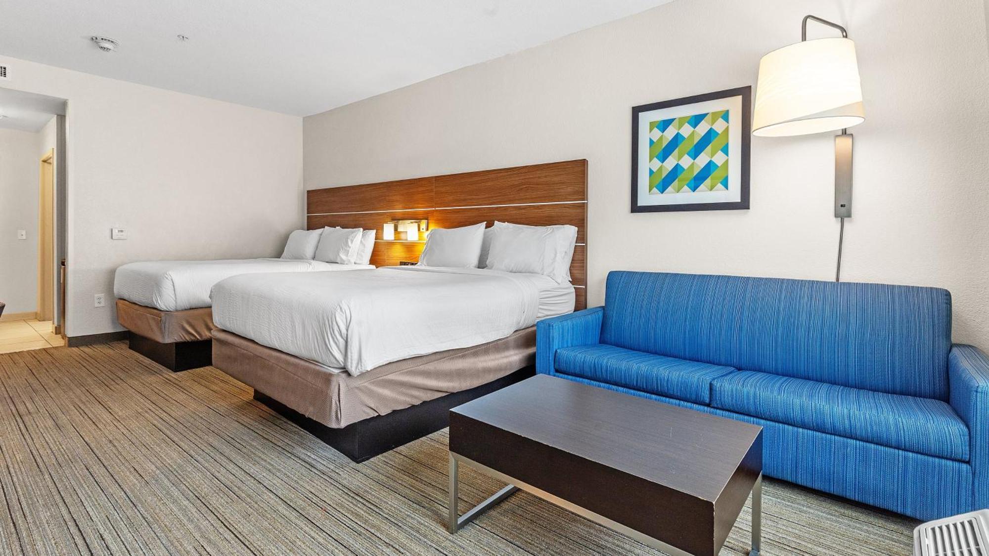Holiday Inn Express & Suites Mobile - University Area By Ihg Экстерьер фото