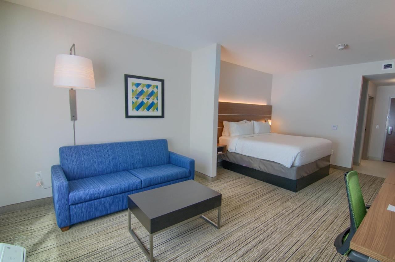 Holiday Inn Express & Suites Mobile - University Area By Ihg Экстерьер фото